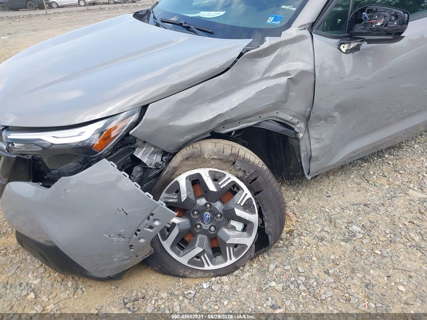 2026 SUBARU FORESTER auction photo 6