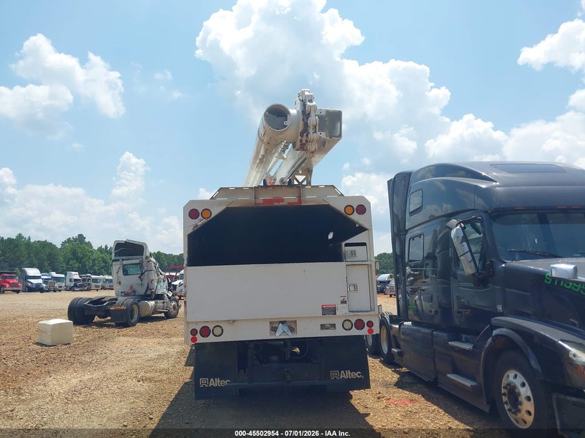 2017 OTHER FREIGHTLINER M2 106 TRUCK N/A