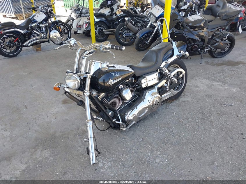 2005 HARLEY-DAVIDSON WIDE GLIDE MOTO 2