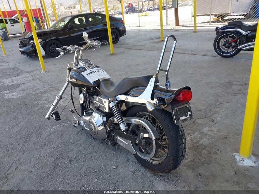 2005 HARLEY-DAVIDSON WIDE GLIDE MOTO 2