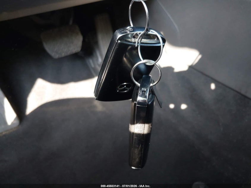 2019 MAZDA MAZDA3 PREFERRED PACKAGE — Photo 11