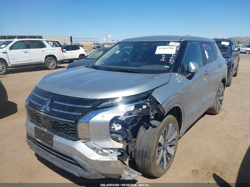 2025 Mitsubishi Outlander, Обычный износ, IAAI, VIN JA4J3VA87SZ036564 — фото 2