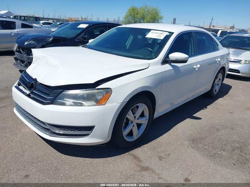 2014 Volkswagen Passat, Right Front, IAAI, VIN 1VWBT7A37EC073113 — photo 2