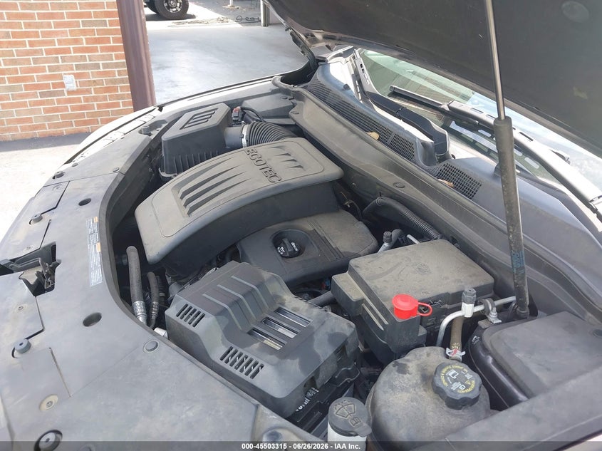2016 CHEVROLET EQUINOX LT — Photo 10