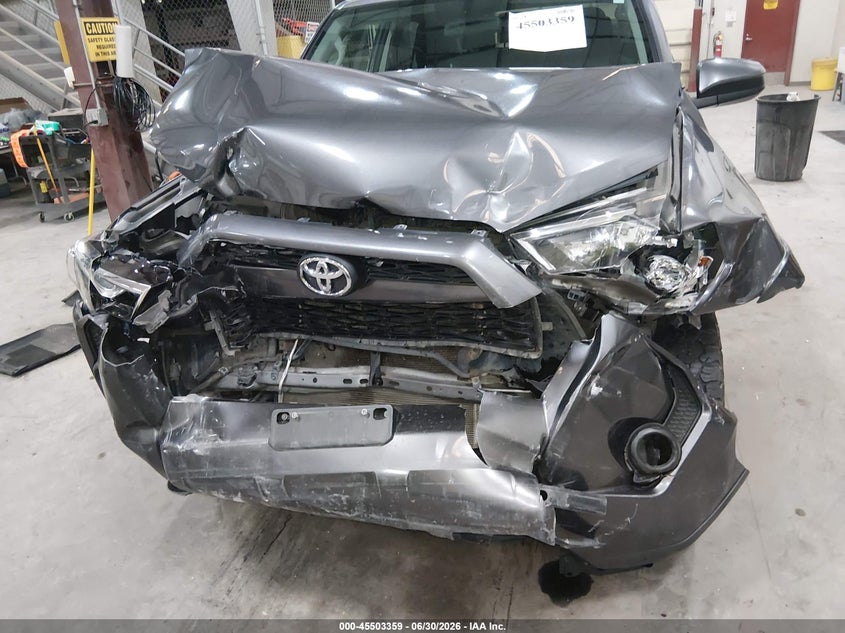 2019 TOYOTA 4RUNNER auction photo 6