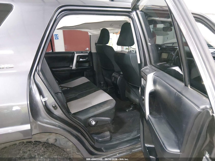 2019 TOYOTA 4RUNNER auction photo 8