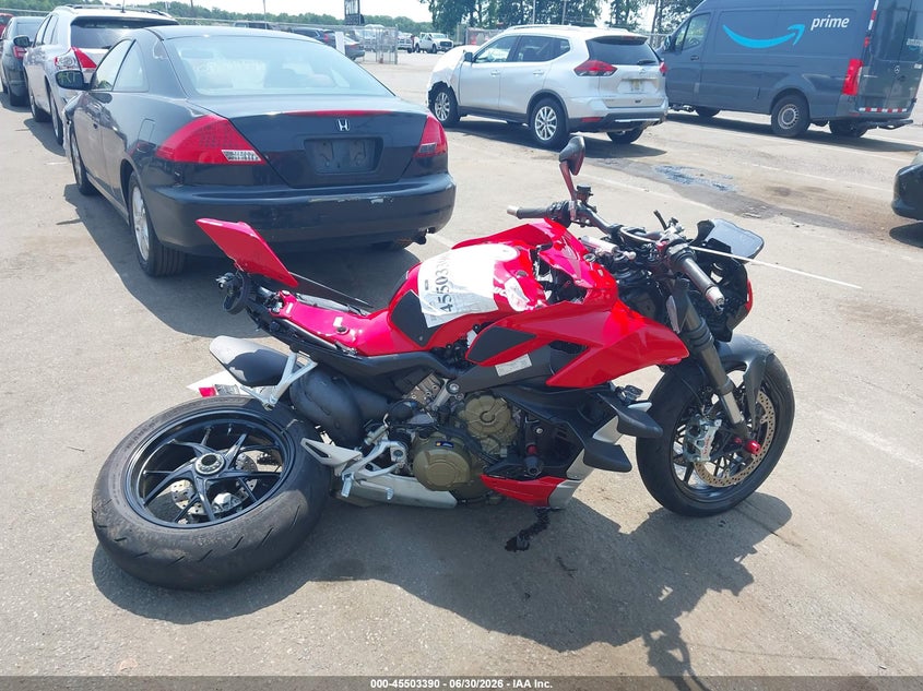 2021 Ducati Streetfighter V4/V4S VIN: ZDMFAKNW7MB006330 Lot: 45503390