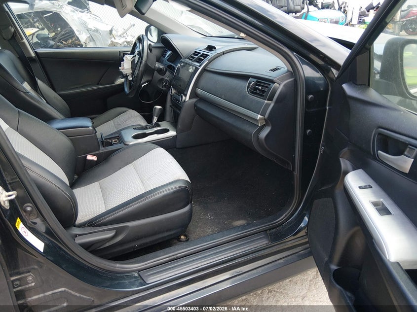 2014 TOYOTA CAMRY auction photo 5