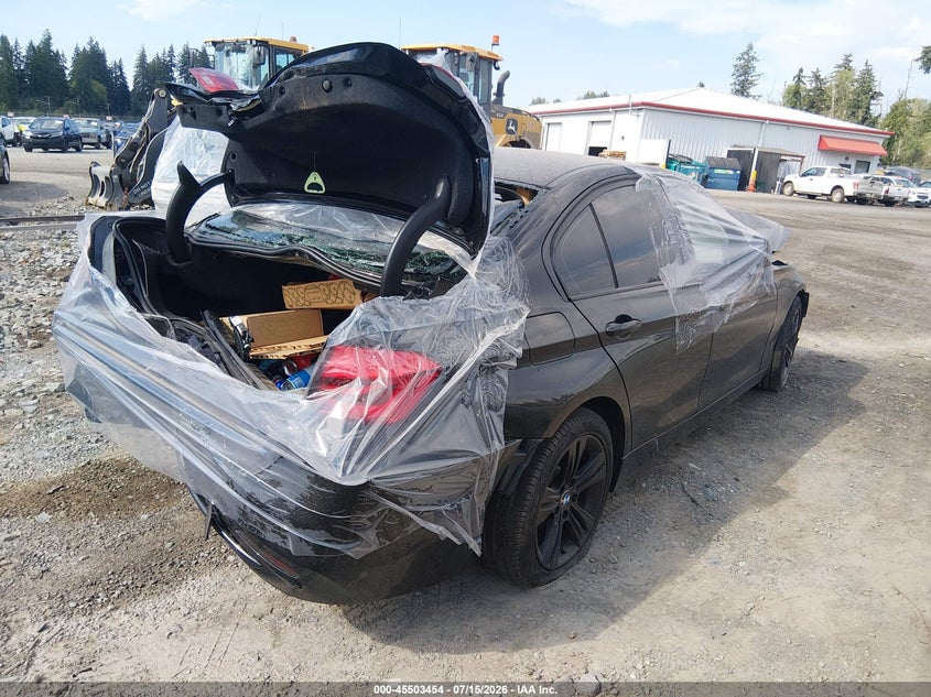 Vin: wba8b9g33hnu56636, lot: 46001670, bmw 330i 20174