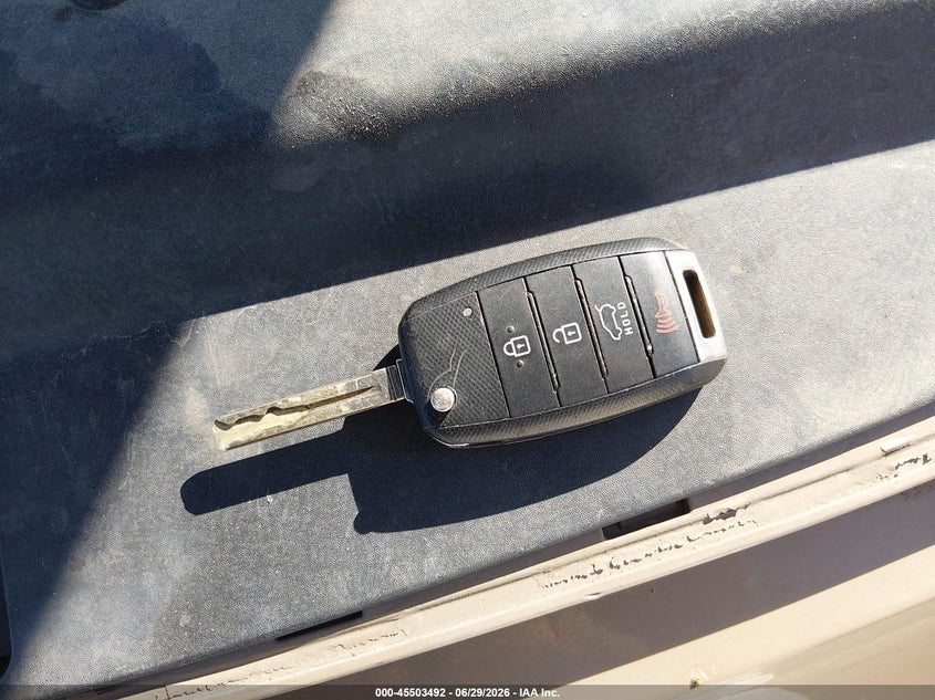 2014 KIA SOUL HATCHBACK 2.0L I-4 DI, DOHC, VVT, 164HP
