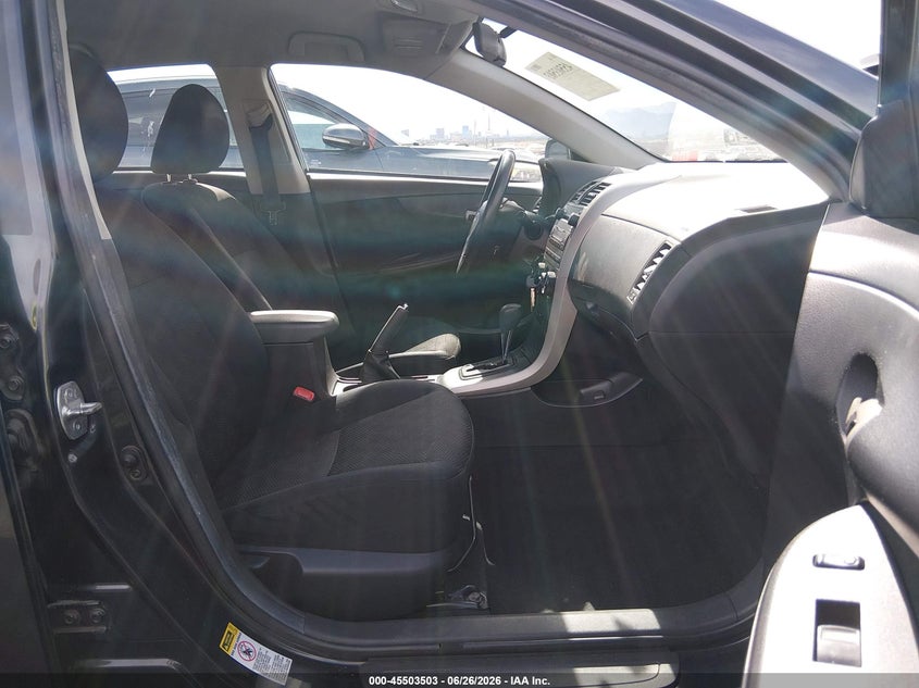 2009 TOYOTA COROLLA auction photo 5