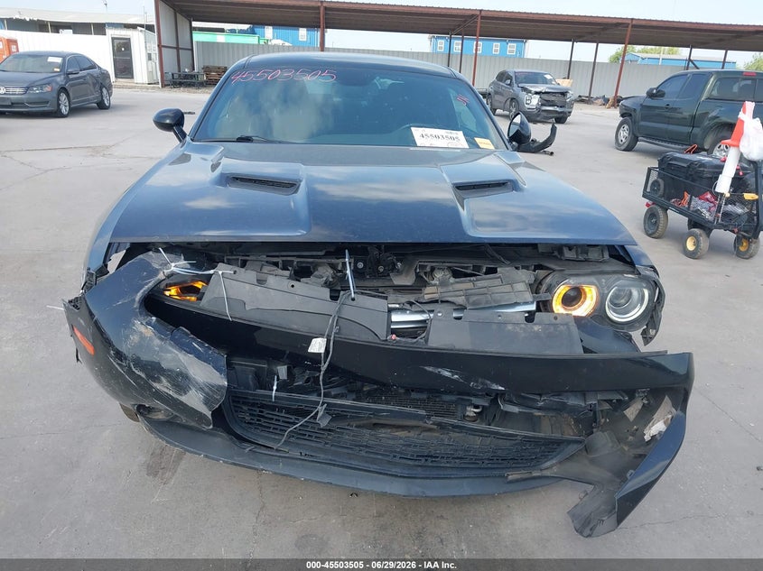 DODGE CHALLENGER - zdjęcie 12