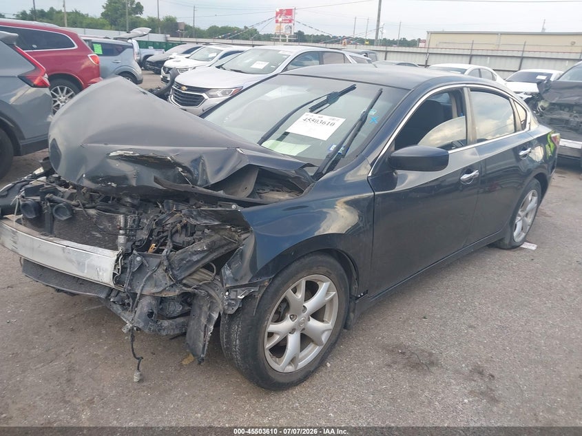 2015 NISSAN ALTIMA auction photo 2