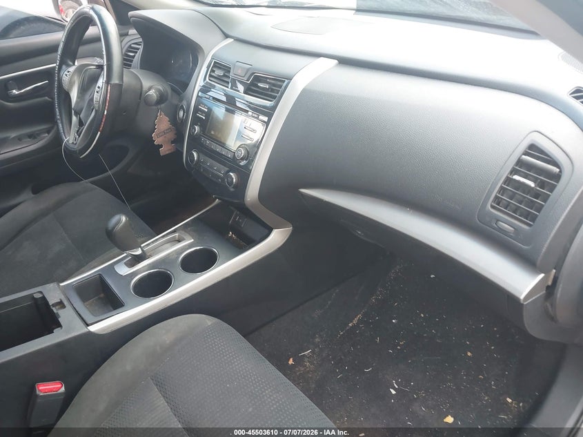 2015 NISSAN ALTIMA auction photo 5
