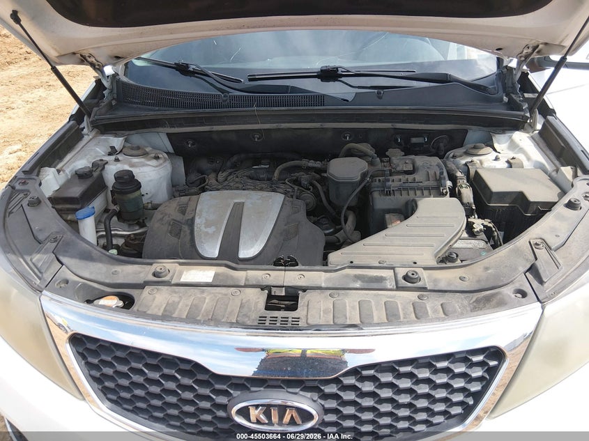 2011 KIA SORENTO auction photo 8