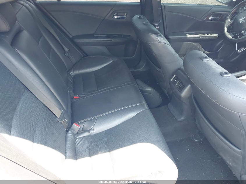 2017 HONDA ACCORD auction photo 8