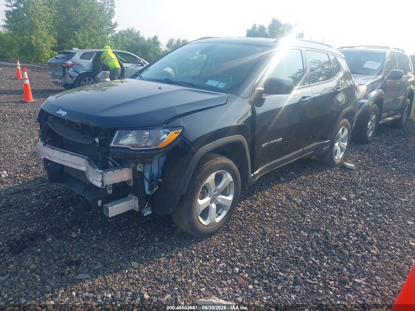 2019 JEEP COMPASS auction photo 2