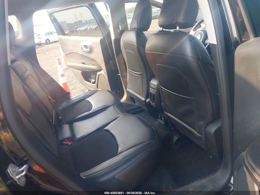 2019 JEEP COMPASS auction photo 8