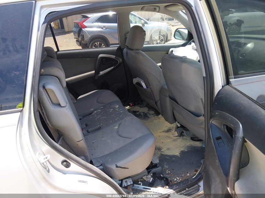 2010 TOYOTA RAV4 auction photo 8