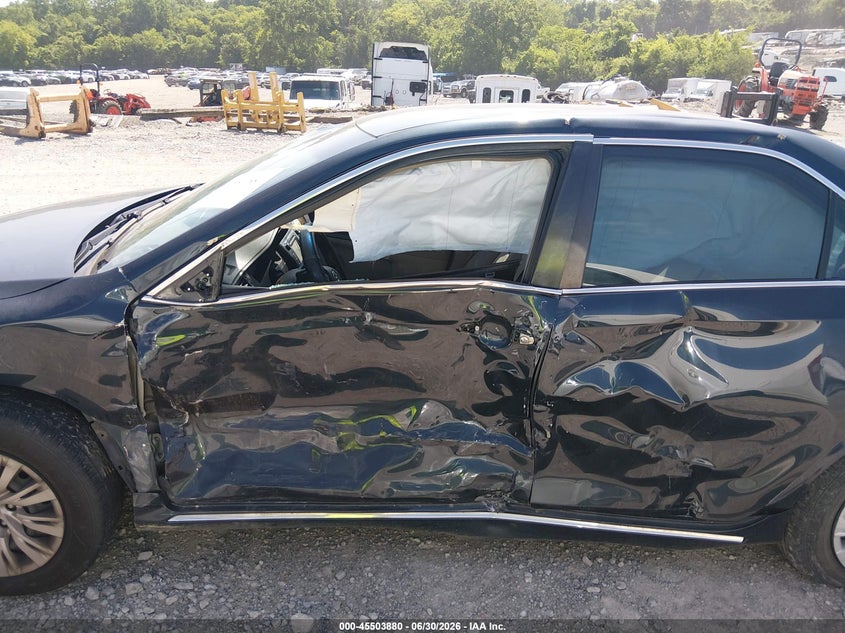 2013 TOYOTA CAMRY auction photo 6
