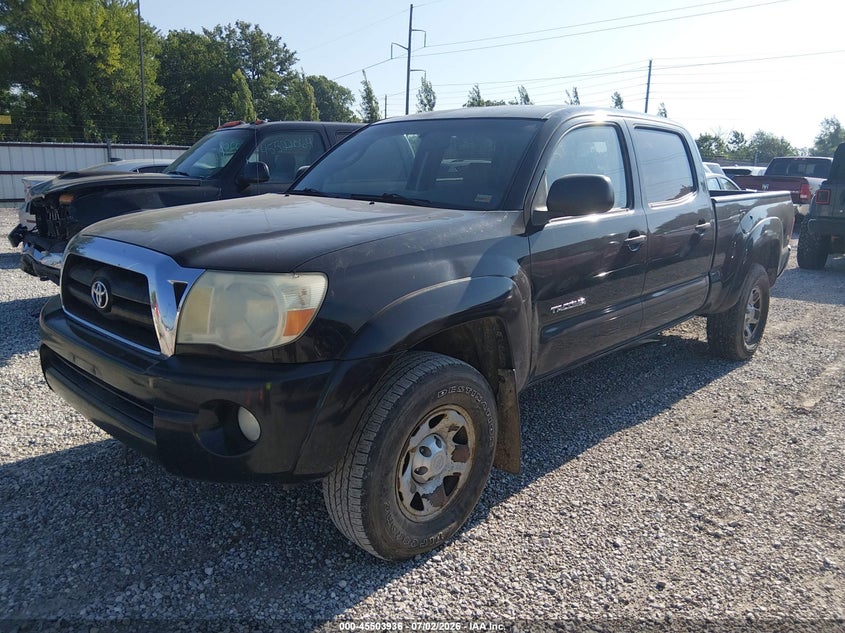 2006 TOYOTA TACOMA auction photo 2