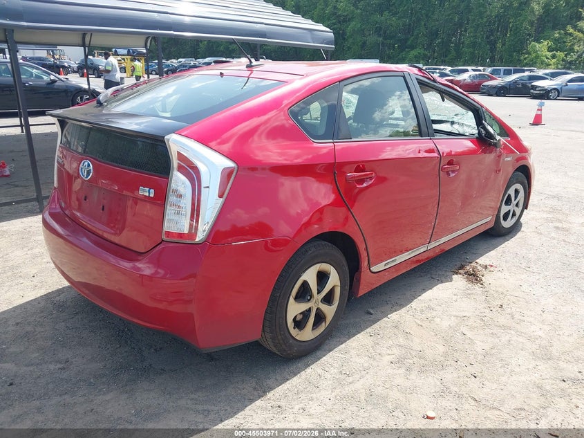2014 TOYOTA PRIUS auction photo 4