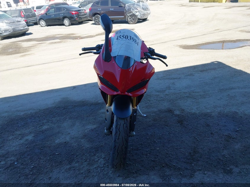 2026 DUCATI PANIGALE MOTO 2
