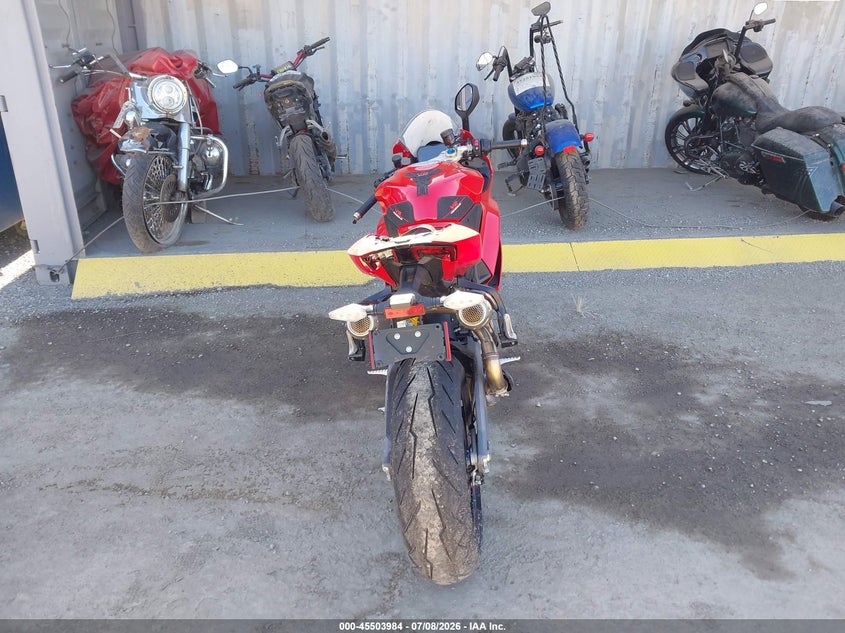 2026 Ducati Panigale V2/V2 S VIN: ZDMHAU8T8TT000762 Lot: 45503984
