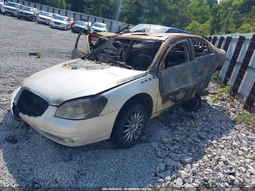 2008 Buick Lucerne, Total Burn, IAAI, VIN 1G4HF579X8U199917 — photo 2