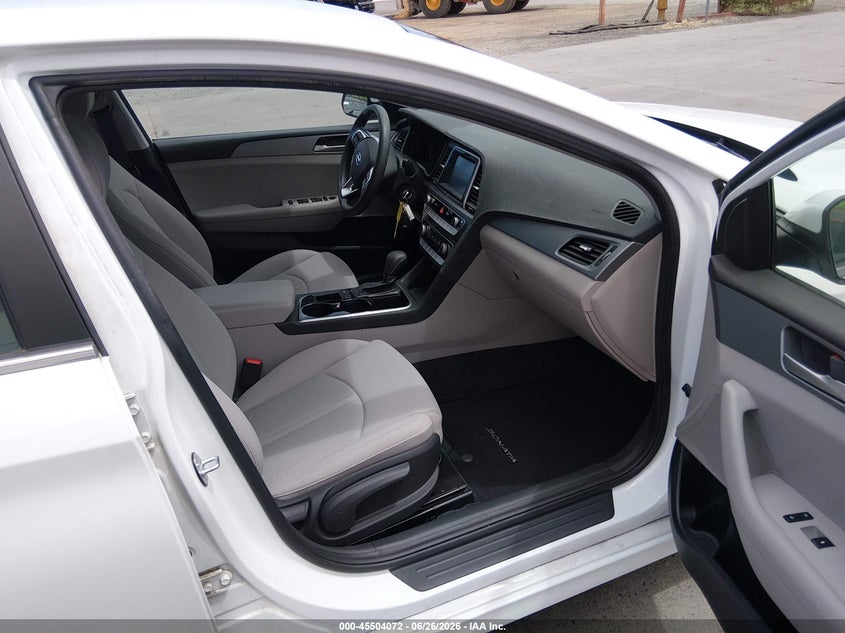 2018 HYUNDAI SONATA auction photo 5