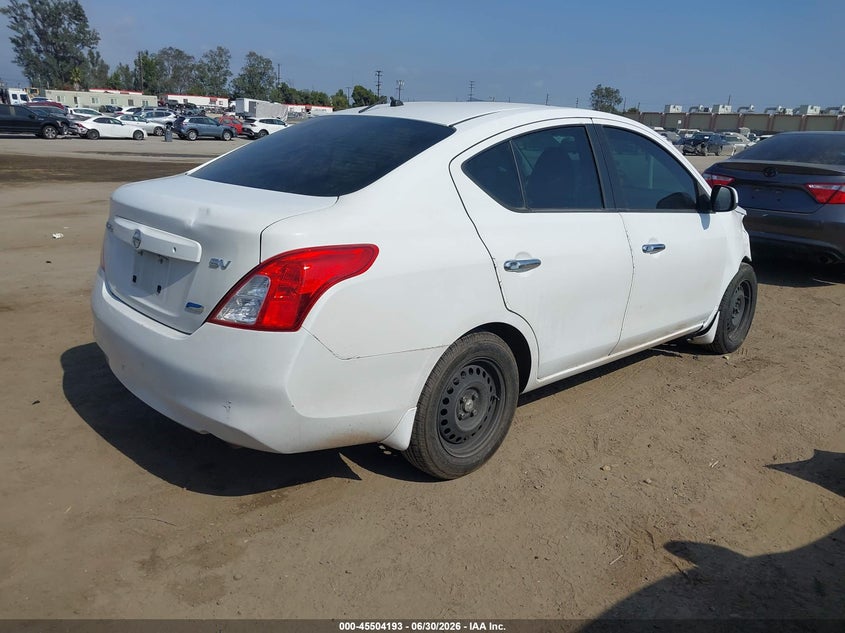 AtlanticExpress - Nissan Versa