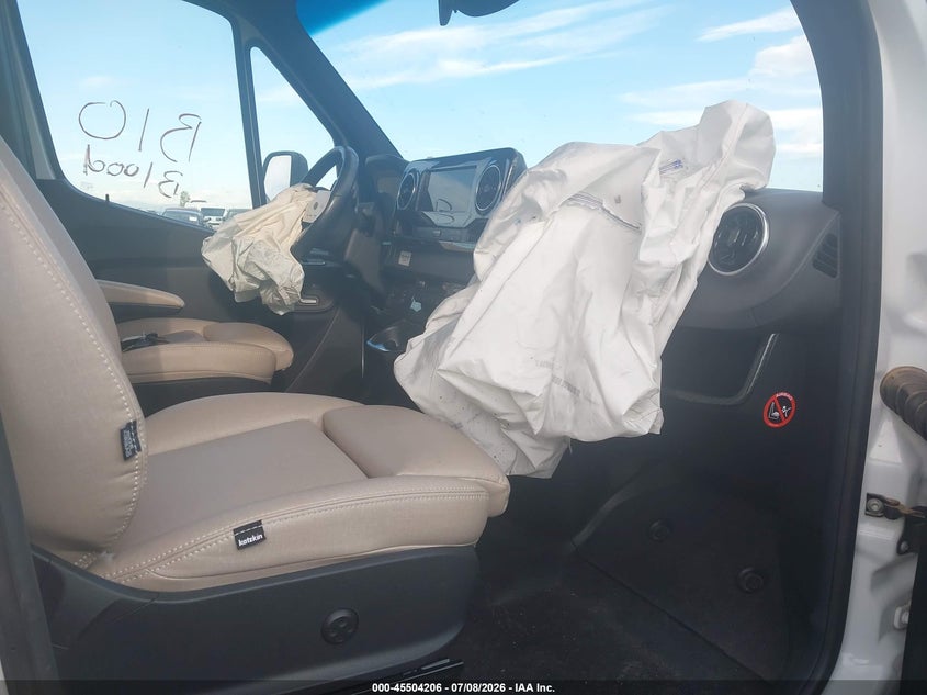 2019 MERCEDES SPRINTER auction photo 5