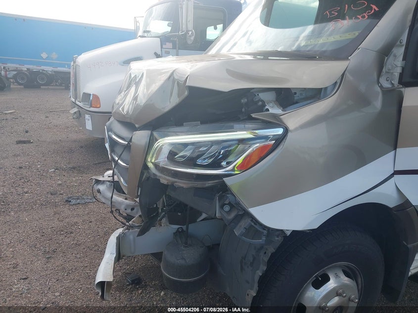 2019 MERCEDES SPRINTER auction photo 6