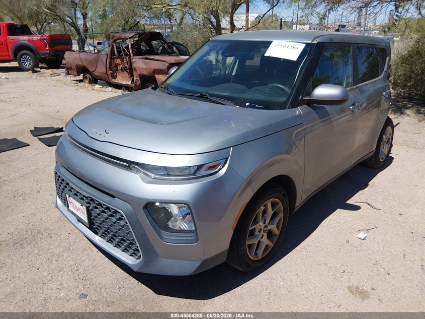 2022 KIA SOUL auction photo 2