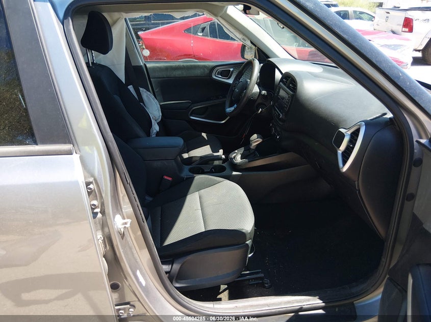 2022 KIA SOUL auction photo 5