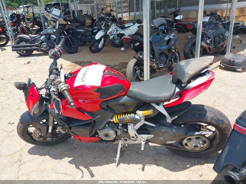 2023 Ducati Streetfighter V2 VIN: ZDMFAKYW7PB005680 Lot: 45504286