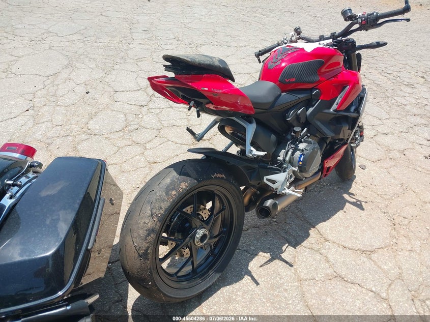 2023 DUCATI STREETFIGHTER auction photo 4