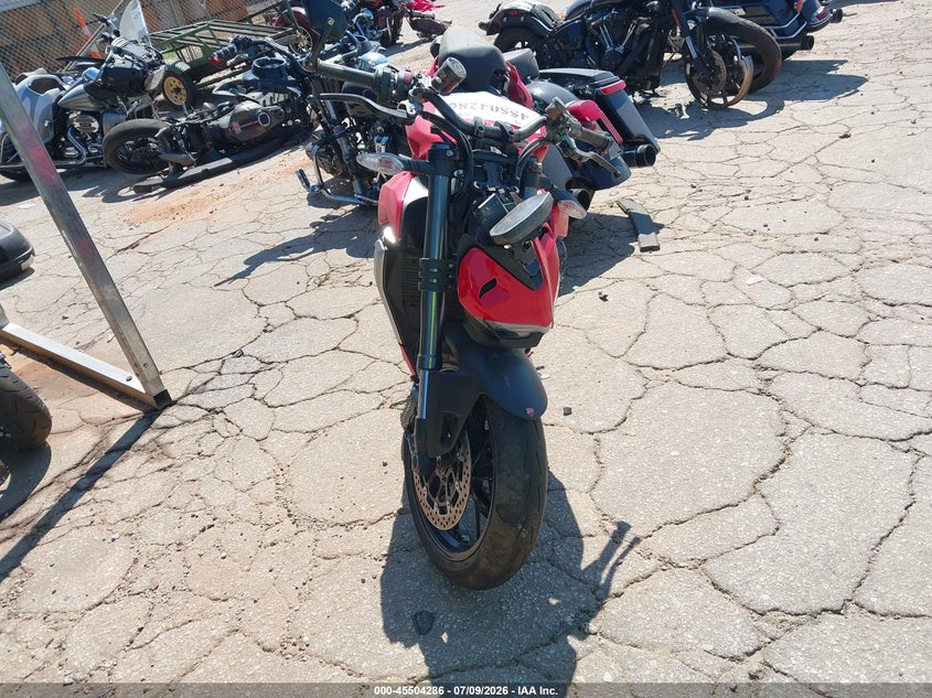 2023 DUCATI STREETFIGHTER auction photo 5