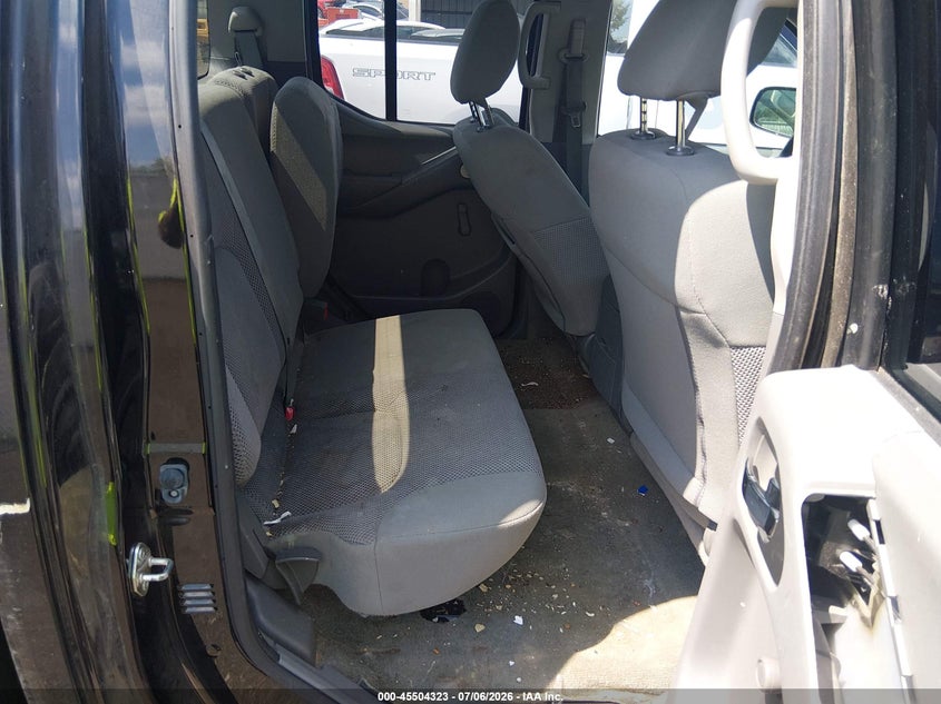 2018 NISSAN FRONTIER auction photo 8