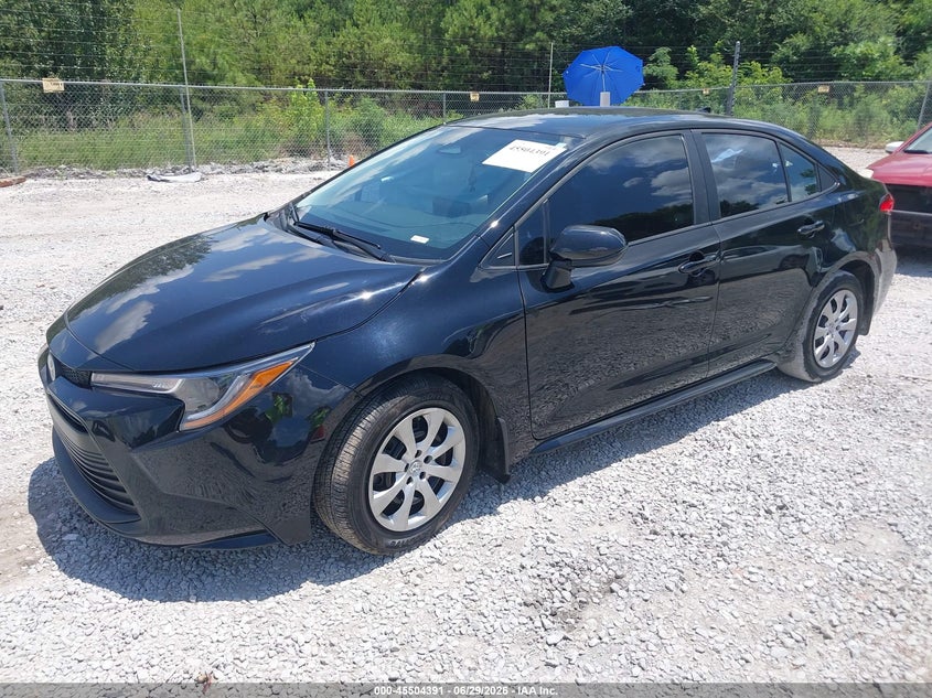 2025 Toyota Corolla, Right Side, IAAI, VIN 5YFB4MDE8SP245700 — photo 2