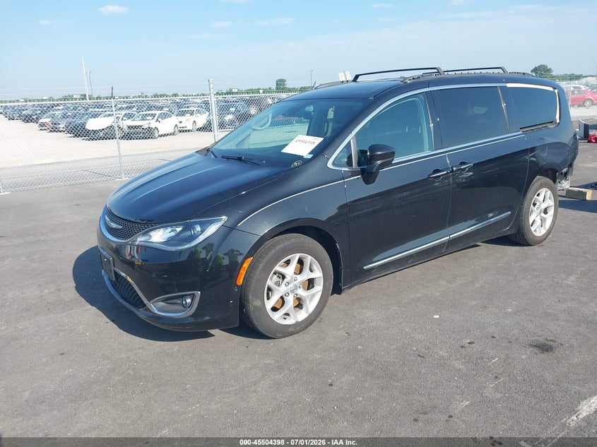 Vin: 2c4rc1eg8hr644454, lot: 46002614, chrysler pacifica touring-l plus 20172