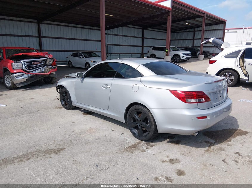 2011 LEXUS IS 350C auction photo 3
