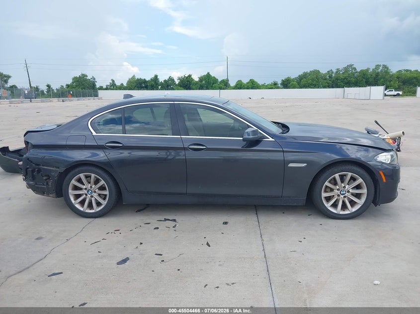 Photo 13 - BMW 535I