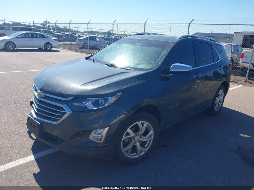 2020 Chevrolet Equinox, Right Front, IAAI, VIN 2GNAXXEV5L6261561 — photo 2
