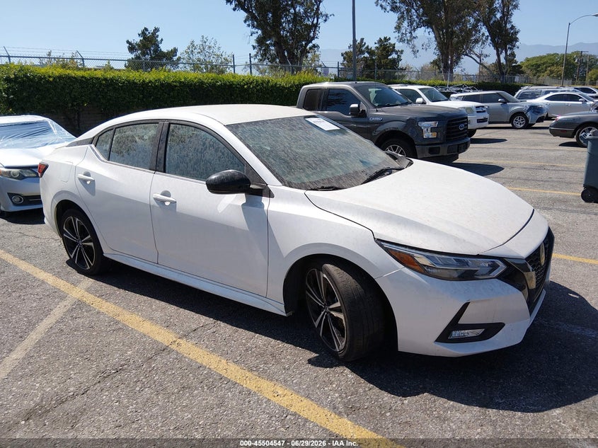 2022 NISSAN SENTRA SR XTRONIC CVT