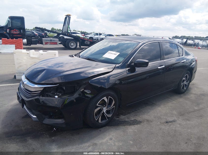 2017 Honda Accord Lx, Удар спереди, IAAI, VIN 1HGCR2F3XHA221113 — фото 2