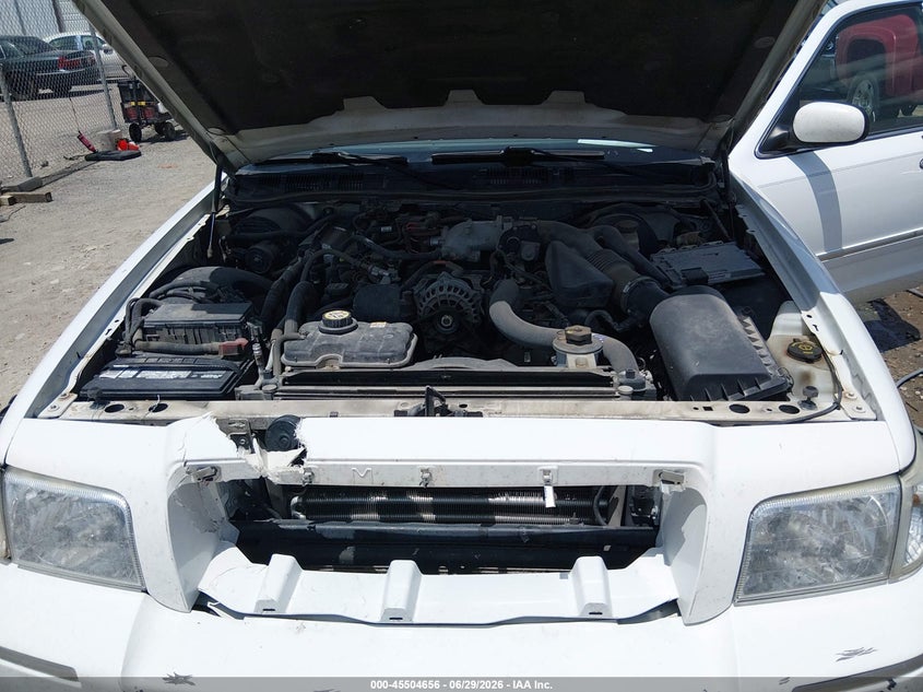 2008 Mercury Grand Marquis Ls VIN: 2MEFM75V28X623353 Lot: 45504656