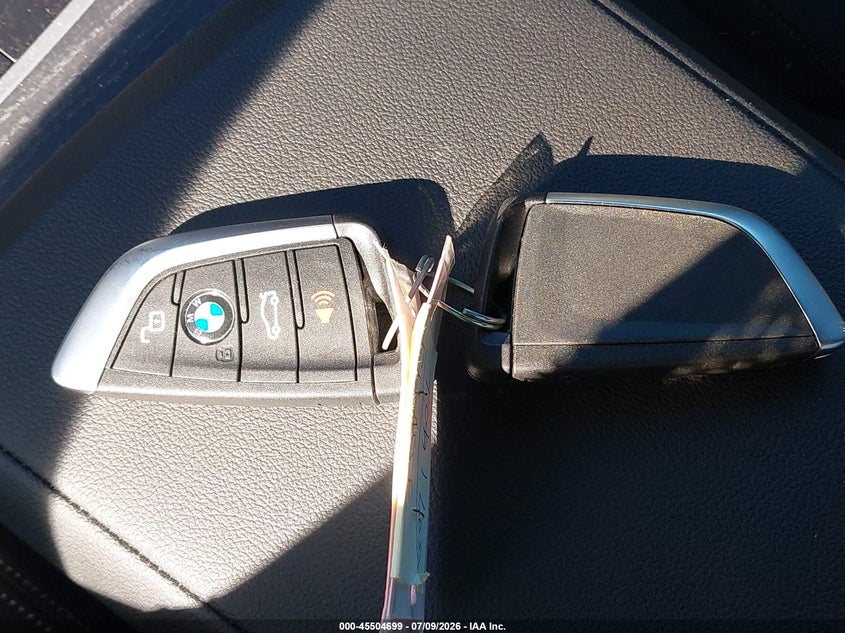 BMW 330I - zdjęcie 11