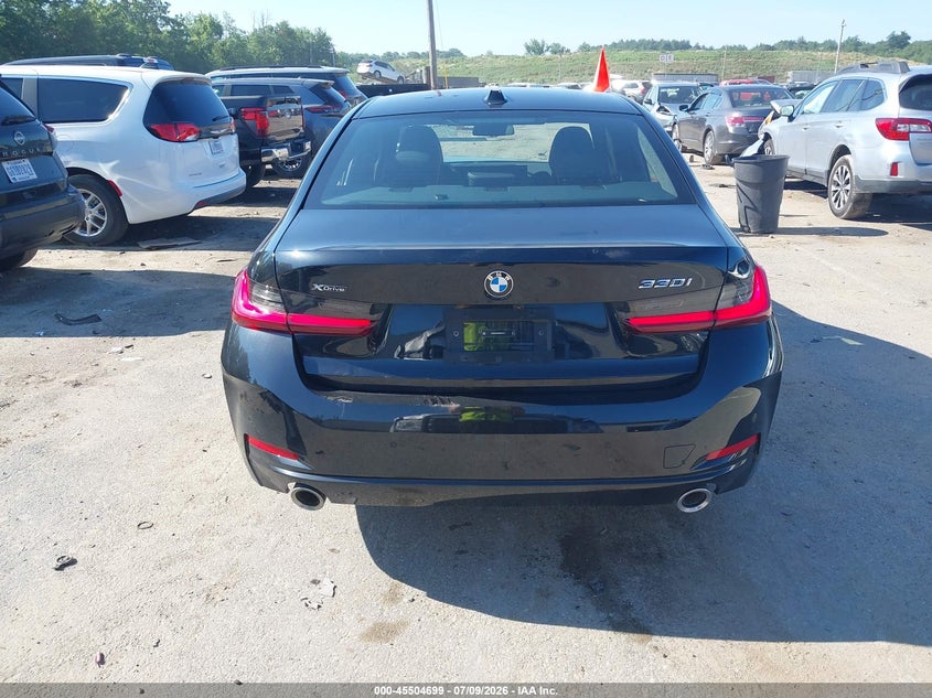 BMW 330I - zdjęcie 17
