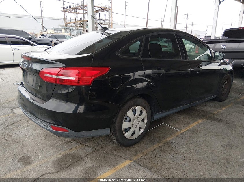 Vin: 1fadp3e22hl325211, lot: 46002939, ford focus s 20174